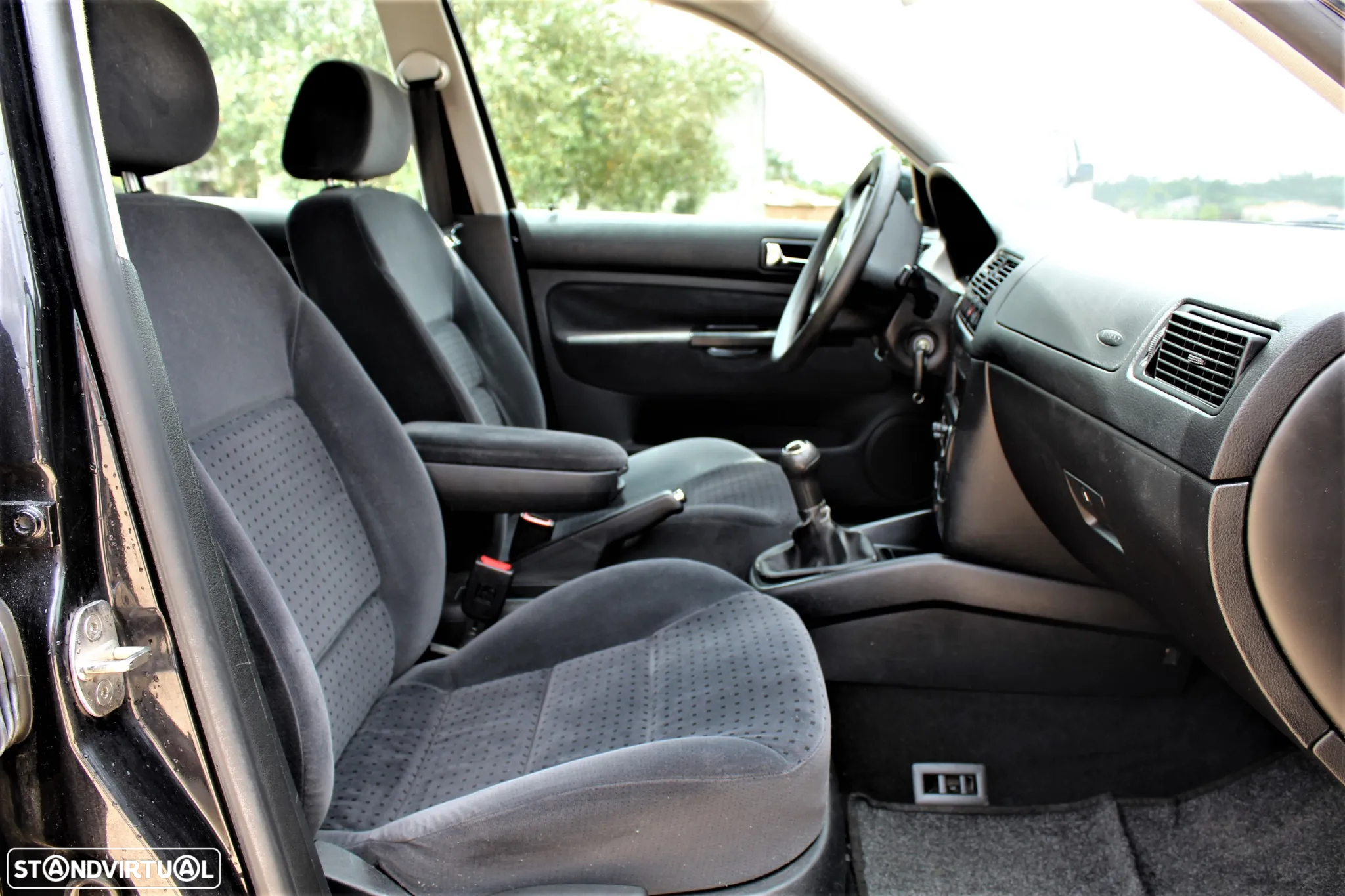 VW Golf 1.4i Confortline AC - 13