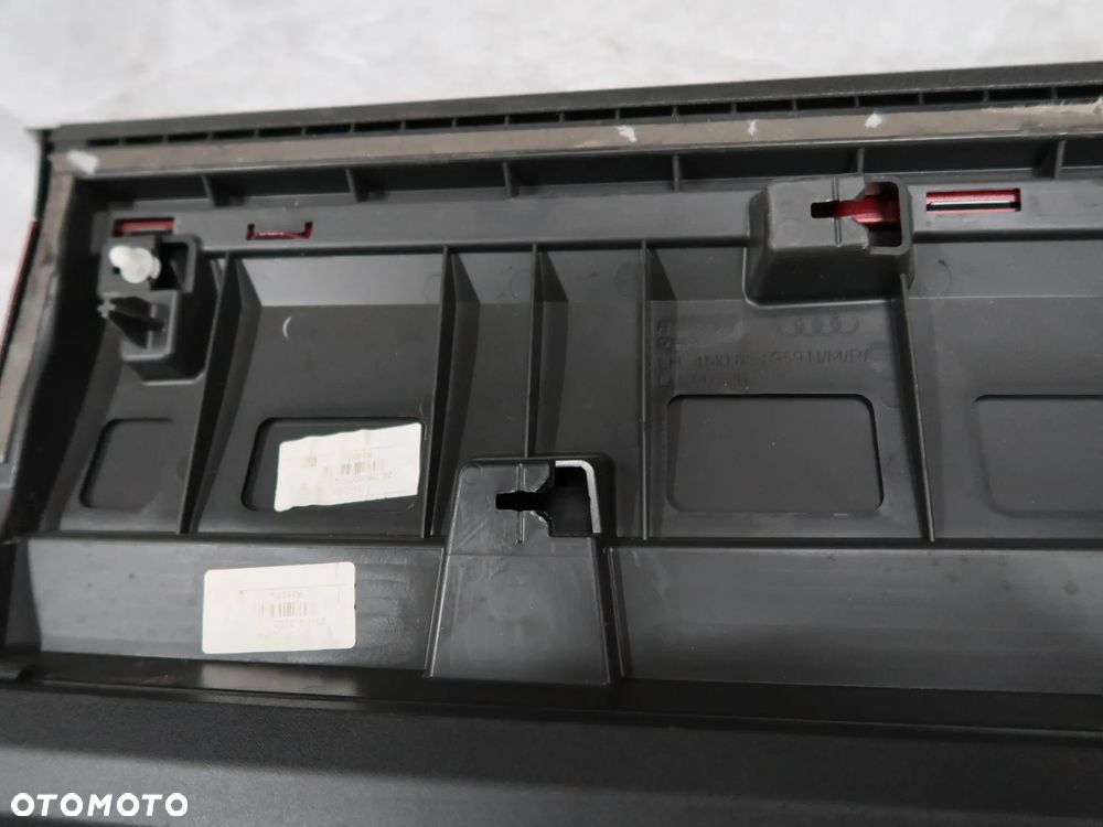 Listwa Drzwi Audi Q7 4M0853959N czerwona /Grafitowa - 15