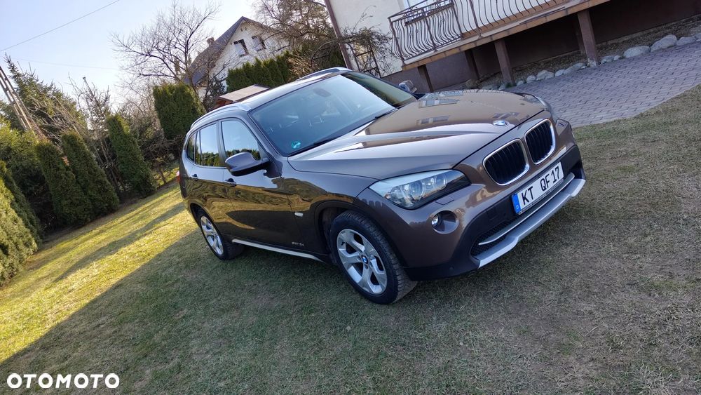 BMW X1 sDrive18d xLine - 11