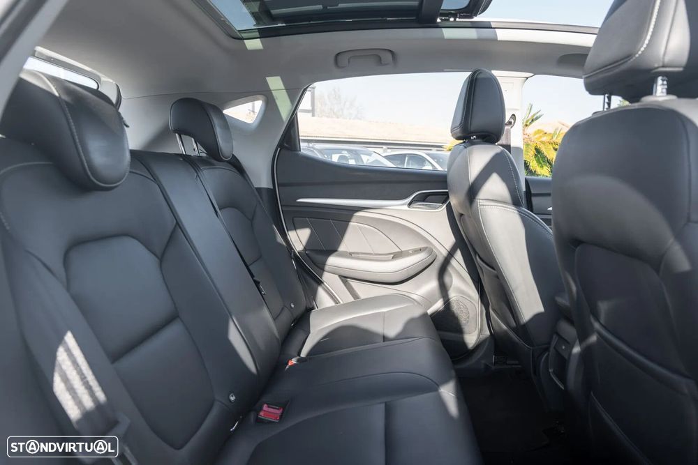 MG ZS EV 44.5 kWh Luxury - 20