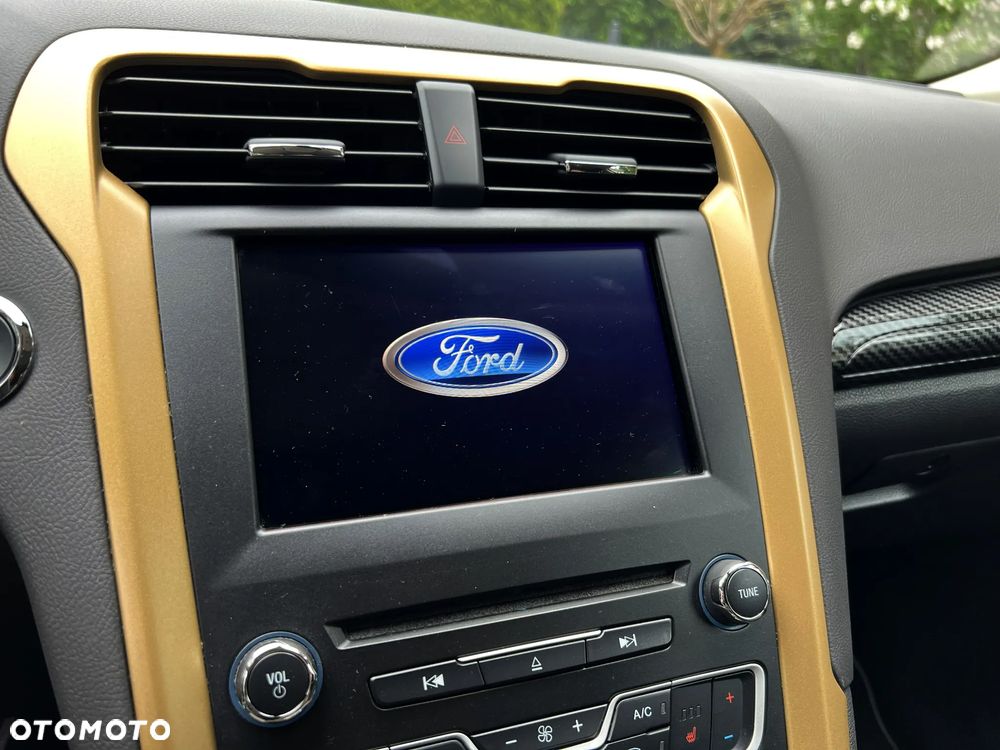 Ford Mondeo 2.0 TDCi STart-Stopp ST-Line - 34