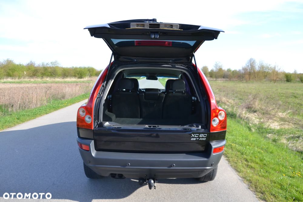 Volvo XC 90 2.5T Momentum - 23