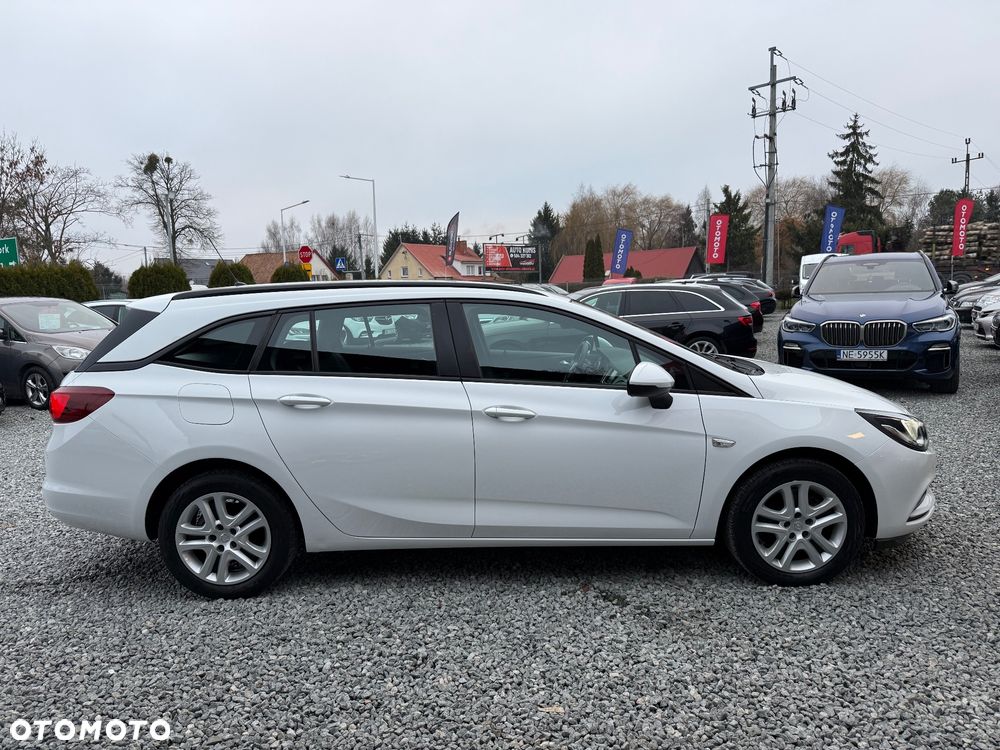 Opel Astra 1.4 T Elite - 10