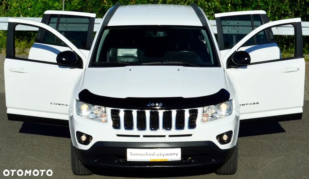 Jeep Compass - 24
