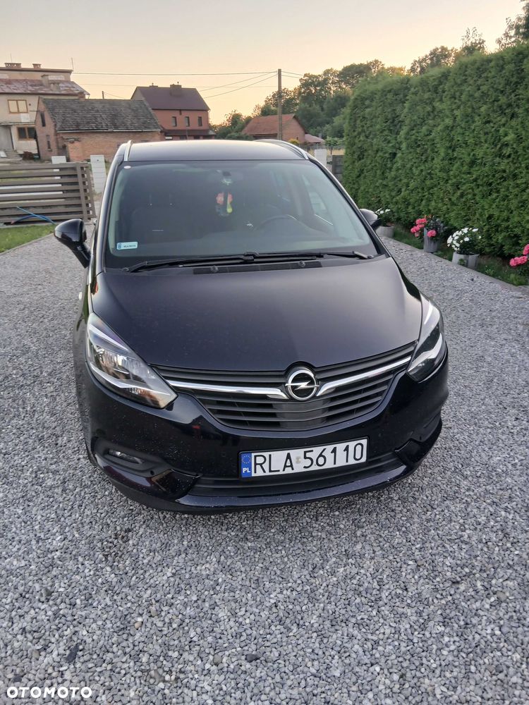 Opel Zafira - 1