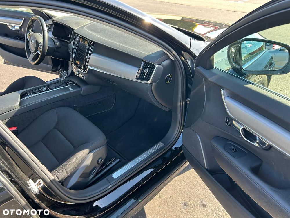Volvo S90 D4 Momentum - 17