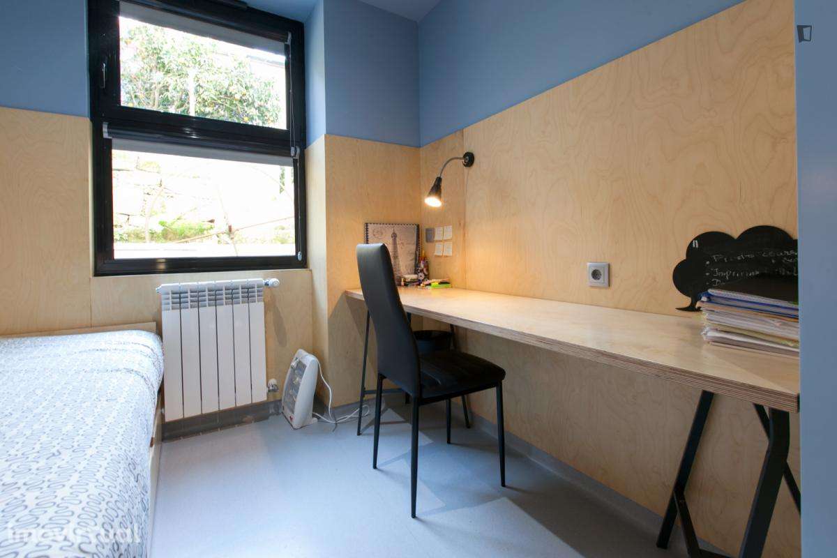 Quarto - localizado em Paranhos Porto - Grande imagem: 3/42