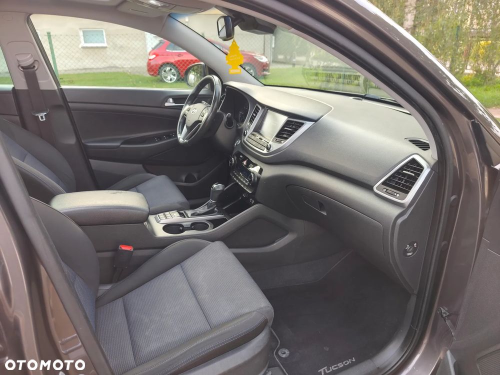Hyundai Tucson blue 1.7 CRDi 2WD DCT Style - 16