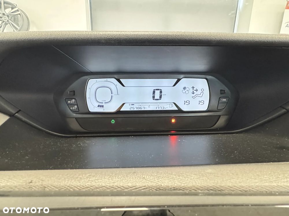 Citroën C4 Picasso - 23