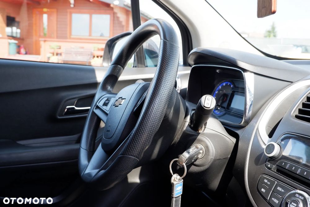 Chevrolet Trax 1.6 LS - 4