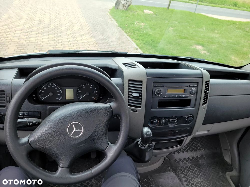 Mercedes-Benz sprinter - 6