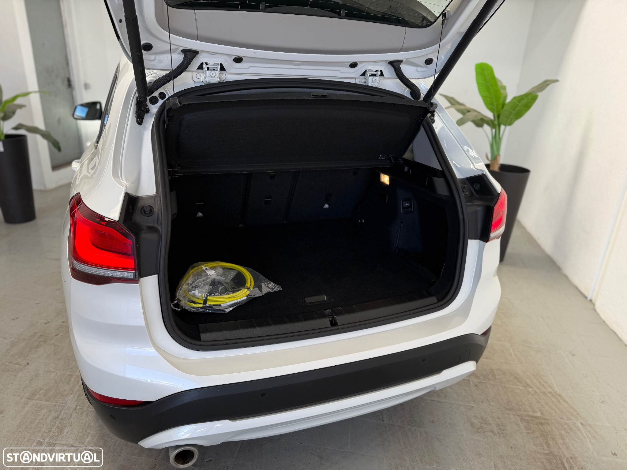 BMW X1 25 e xDrive - 24