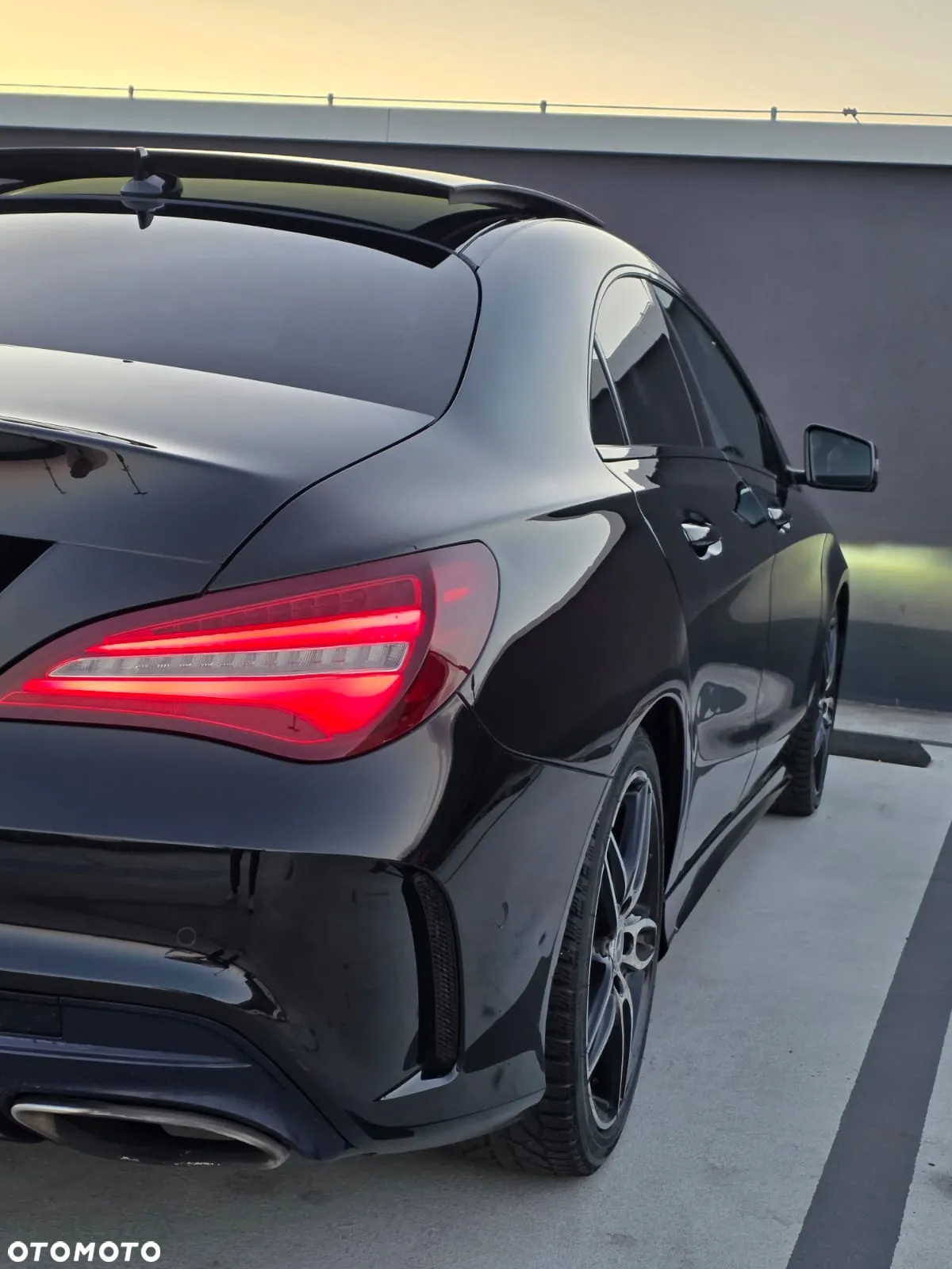 Mercedes-Benz CLA 200 7G-DCT AMG Line - 8