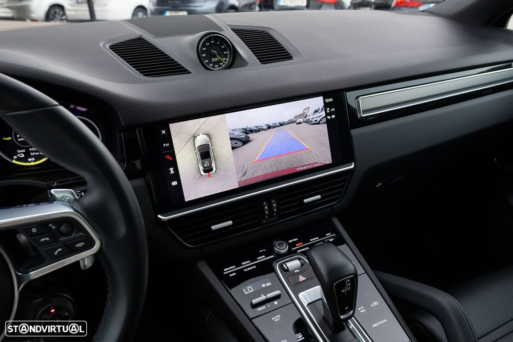 Porsche Cayenne Coupé E-Hybrid - 26
