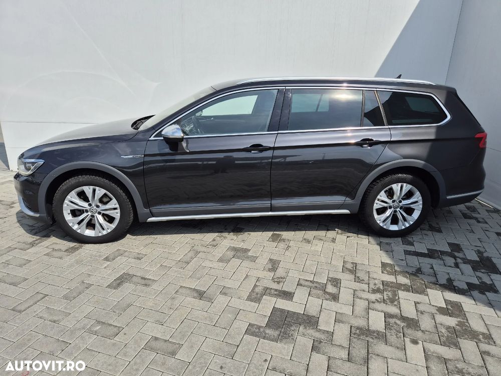 Volkswagen Passat - 2