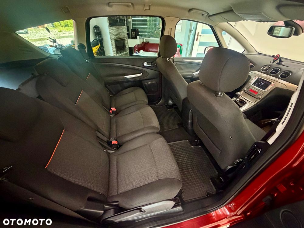 Ford S-Max - 18