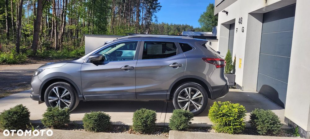 Nissan Qashqai - 2