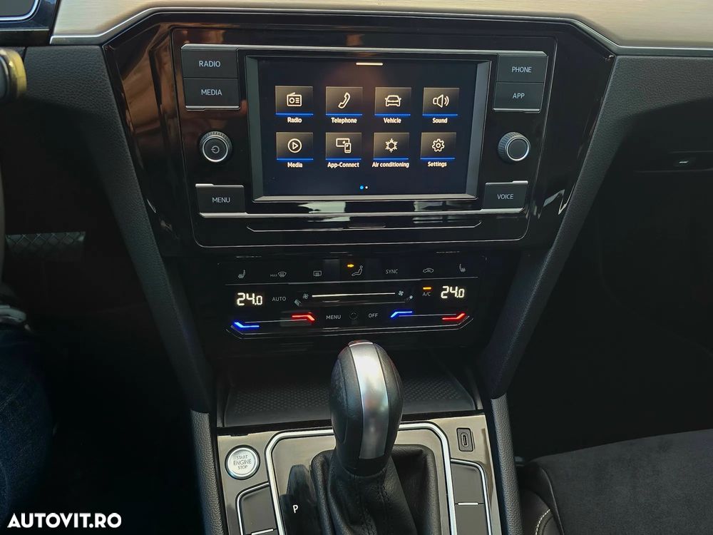Volkswagen Passat 2.0 TDI DSG Highline - 13