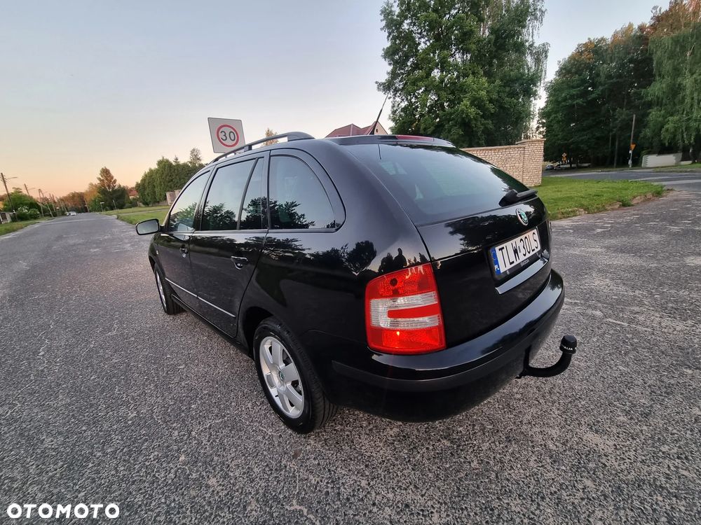 Skoda Fabia 1.4 16V Elegance - 4