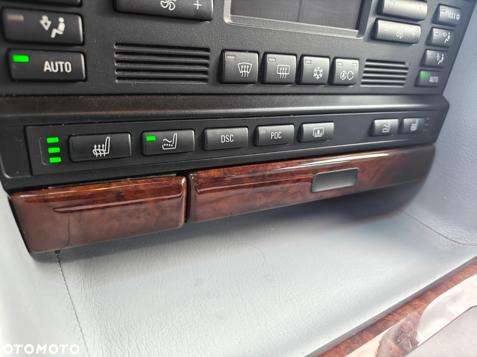 BMW Seria 7 750i - 27