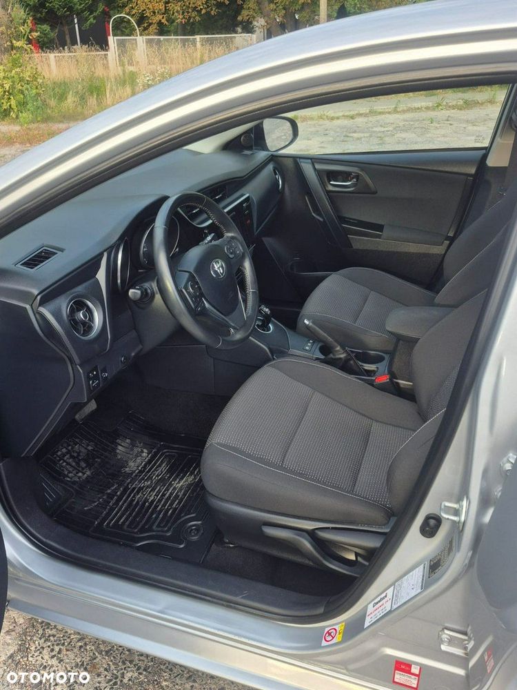 Toyota Auris - 7
