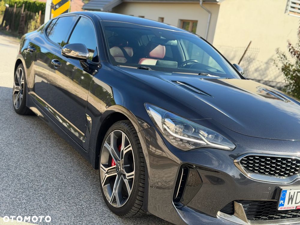Kia Stinger 3.3 T-GDI V6 GT AWD - 38