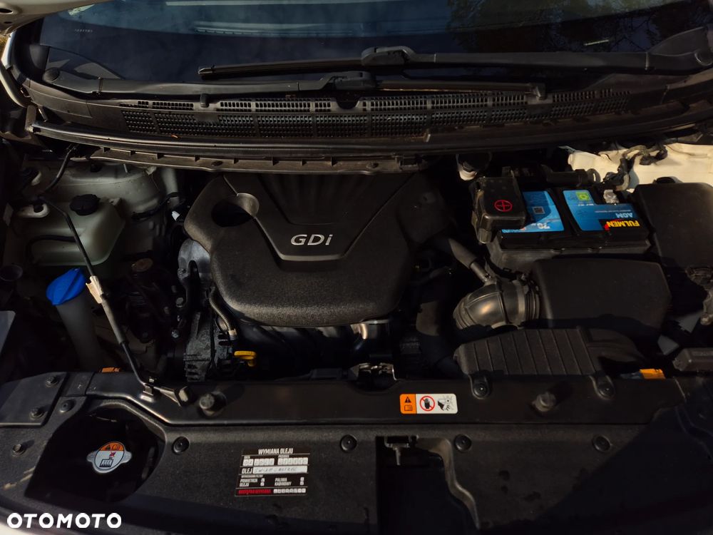 Kia Carens 1.6 GDI L - 16