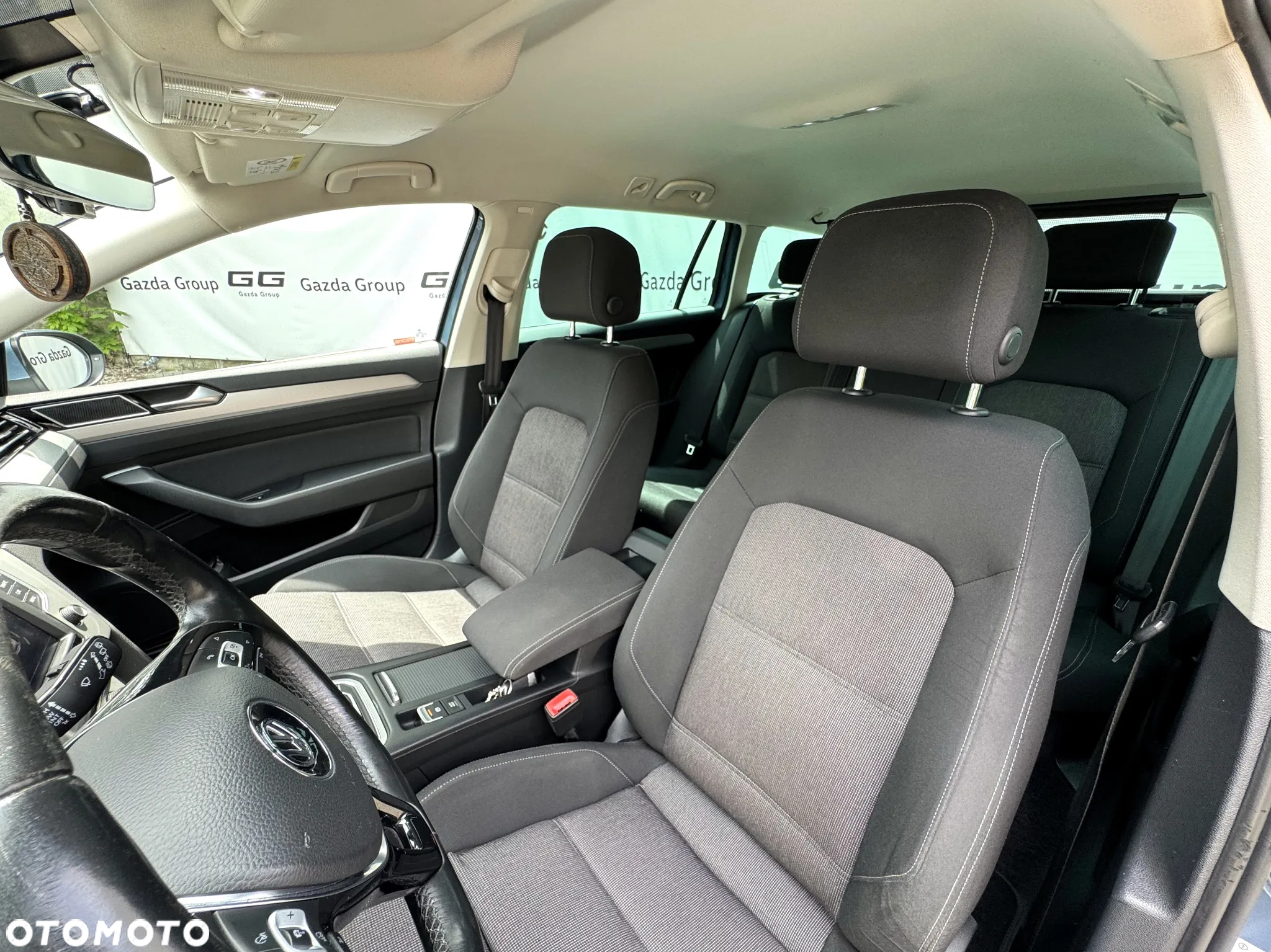 Volkswagen Passat 2.0 TDI BMT Comfortline - 14