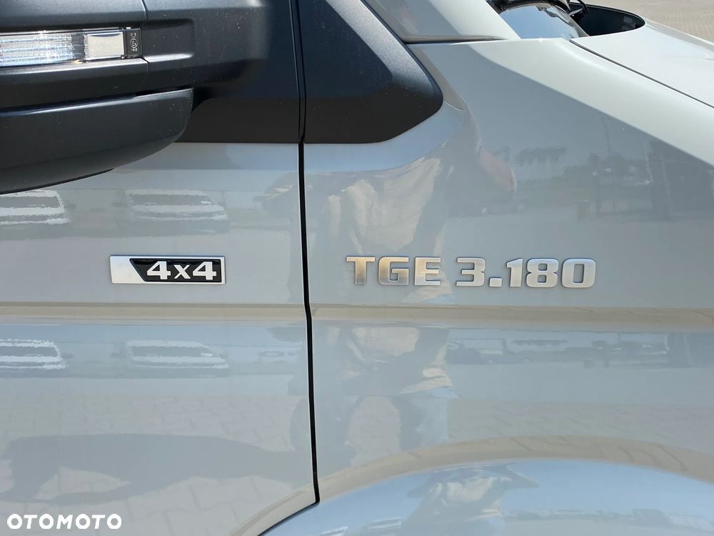 MAN TGE 3.180 4X4 SB - 11