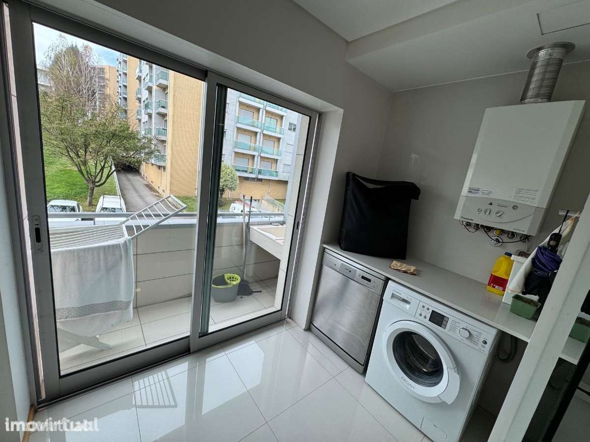 Apartamento T4+1 em Fraião - Grande imagem: 4/10
