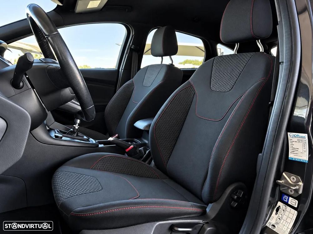 Ford Focus 1.0 EcoBoost ST-Line - 11