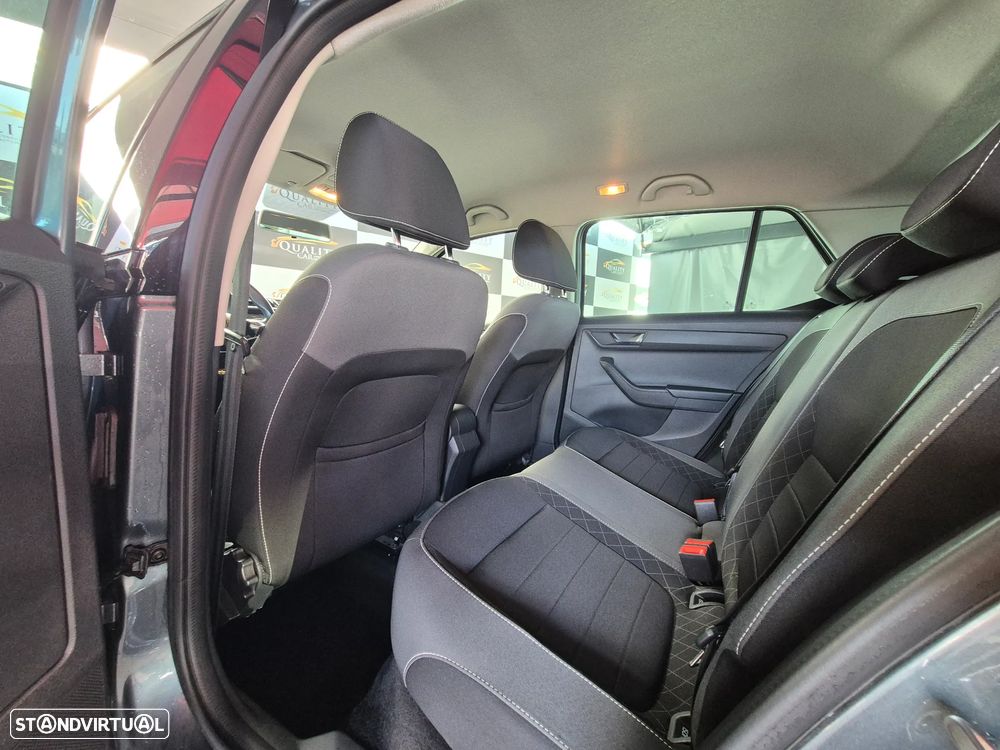Skoda Fabia 1.0 TSI Ambition DSG - 5