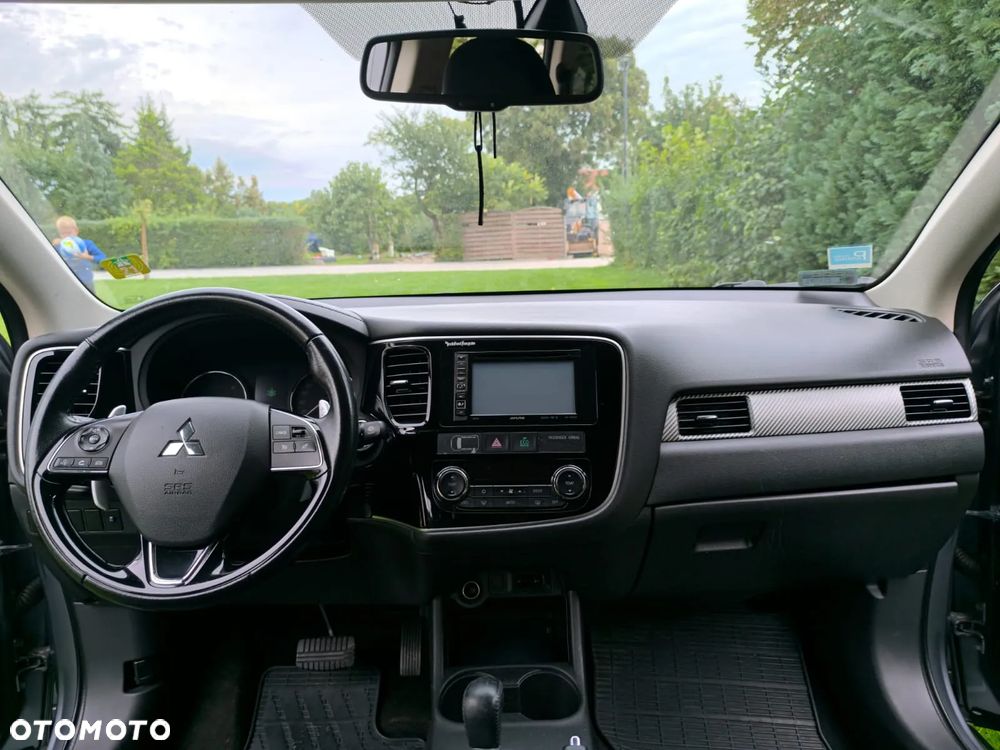 Mitsubishi Outlander ver-2-2-did-intense-plus-4wd - 14