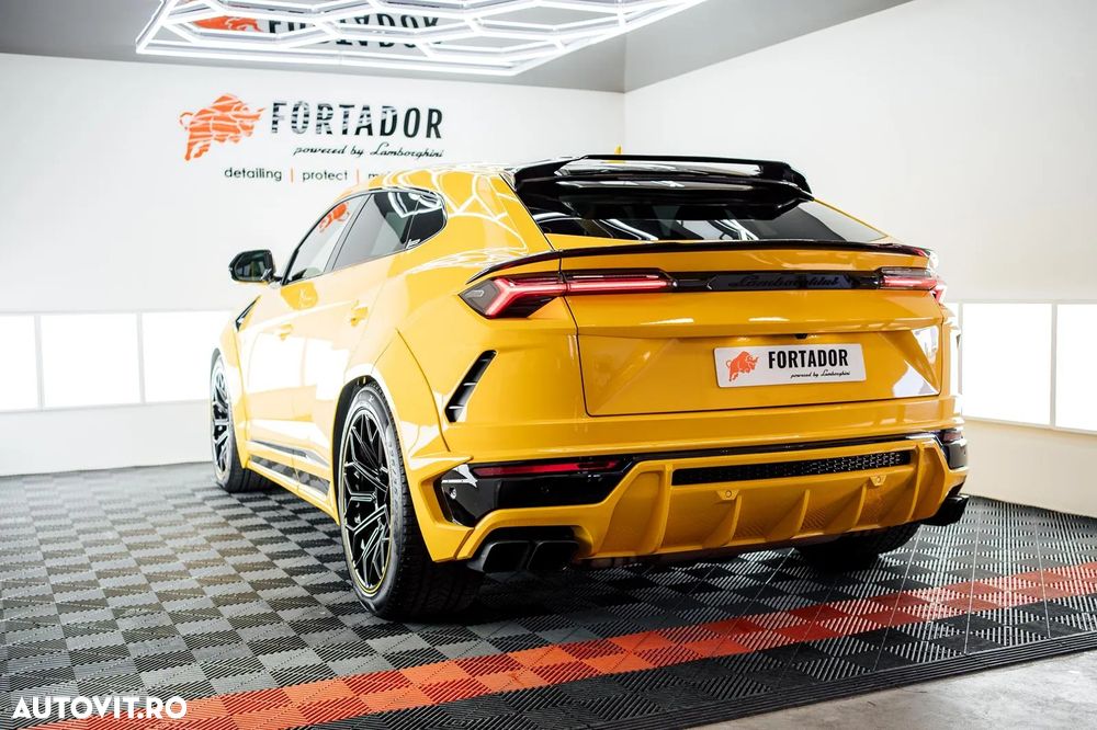 Lamborghini URUS Standard - 13