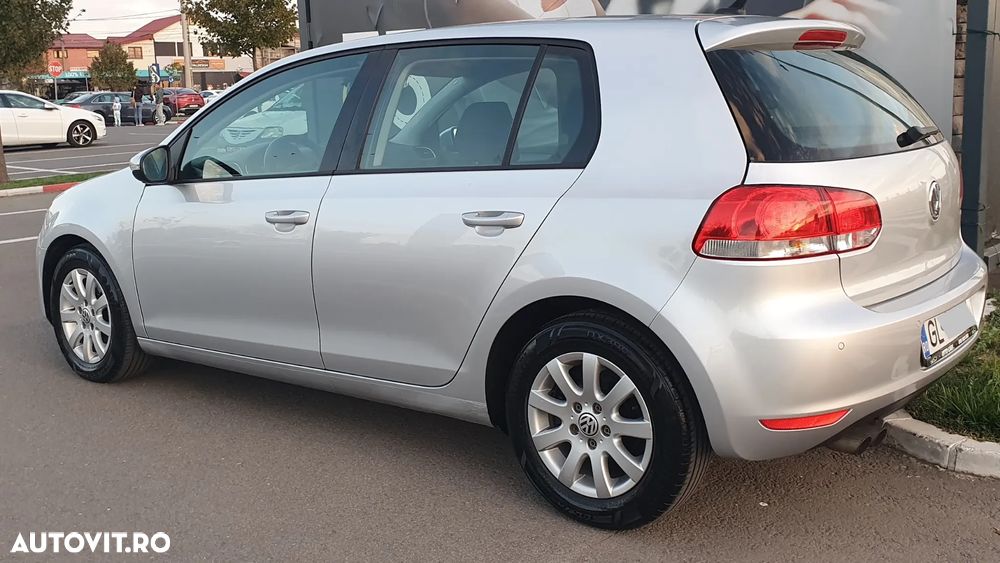 Volkswagen Golf 2.0 TDI DPF Comfortline - 4