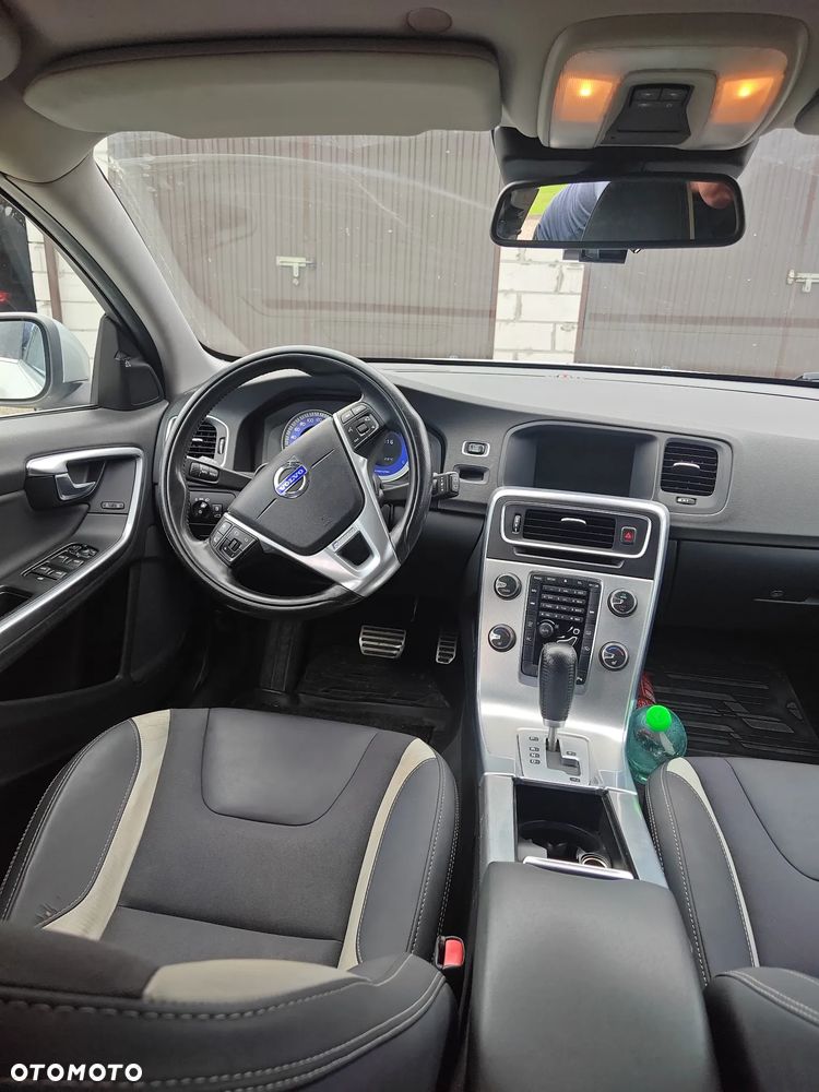 Volvo V60 D3 Geartronic RDesign - 7