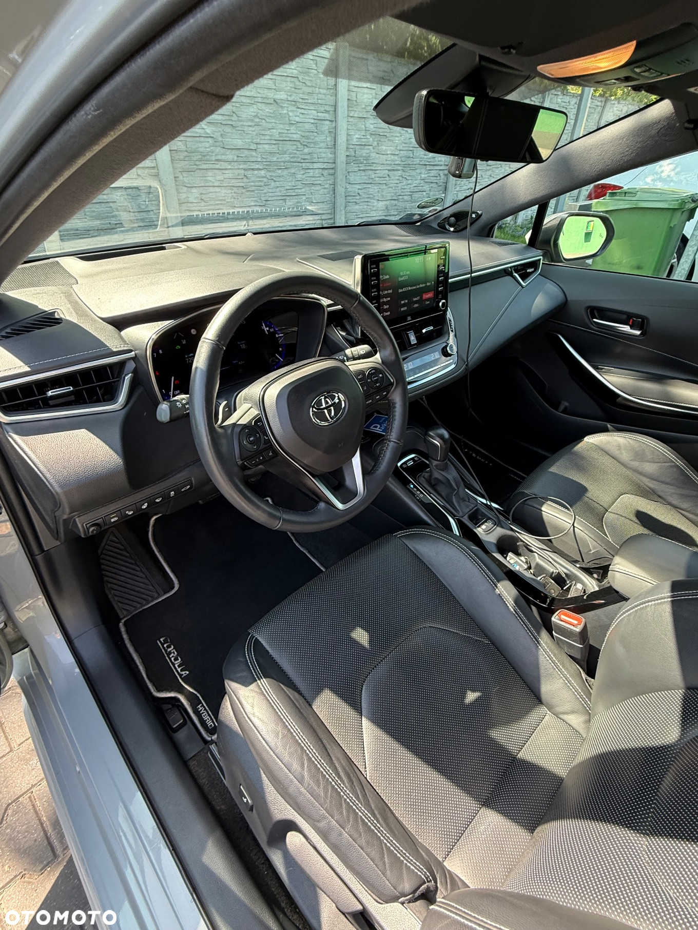 Toyota Corolla 2.0 Hybrid Executive - 5