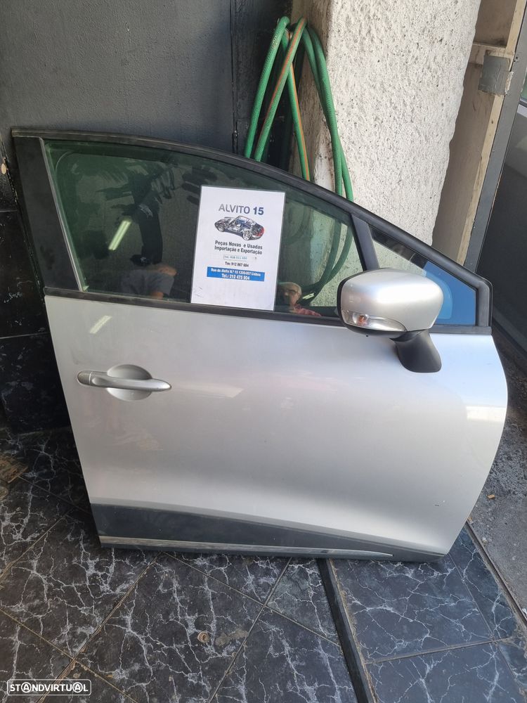 porta frente direita Renault Clio lV  completa, sem retovisor - 1