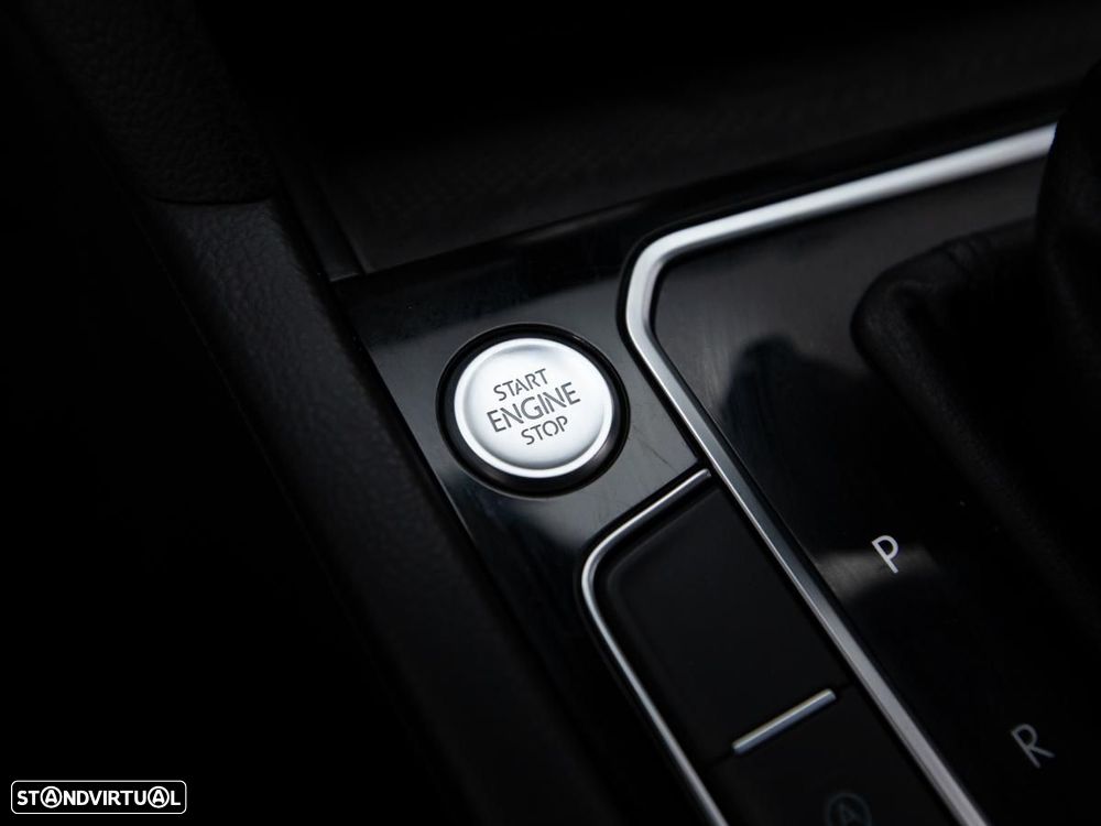 VW Passat Variant 1.5 TSI OPF DSG Business - 17