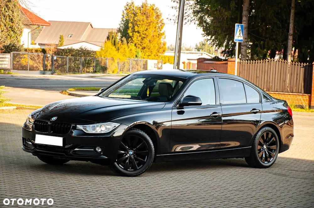 BMW Seria 3 320d M Sport Edition - 11