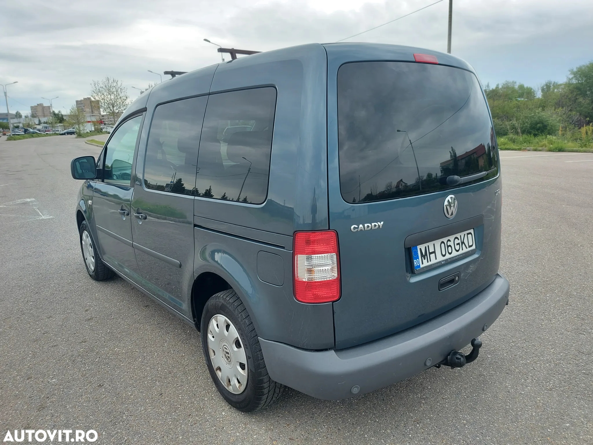 Volkswagen Caddy - 10