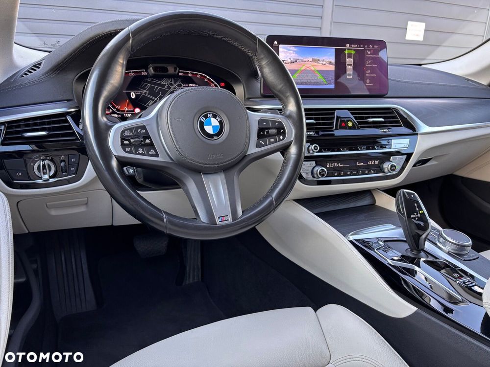 BMW Seria 5 518d Luxury Line - 27