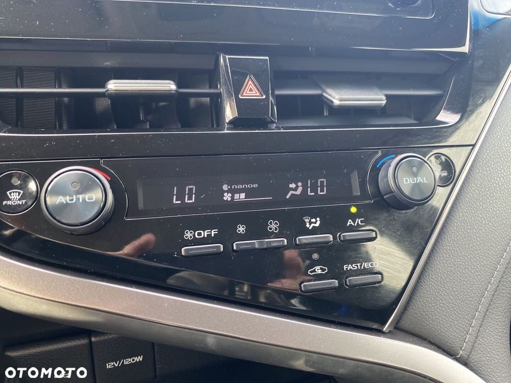 Toyota Camry 2.5 Hybrid Comfort CVT - 16