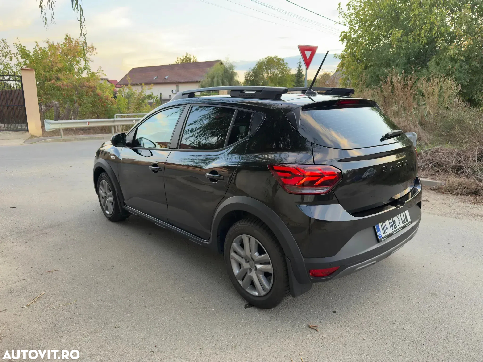 Dacia Sandero Stepway TCe 90 MT6 Expression - 3