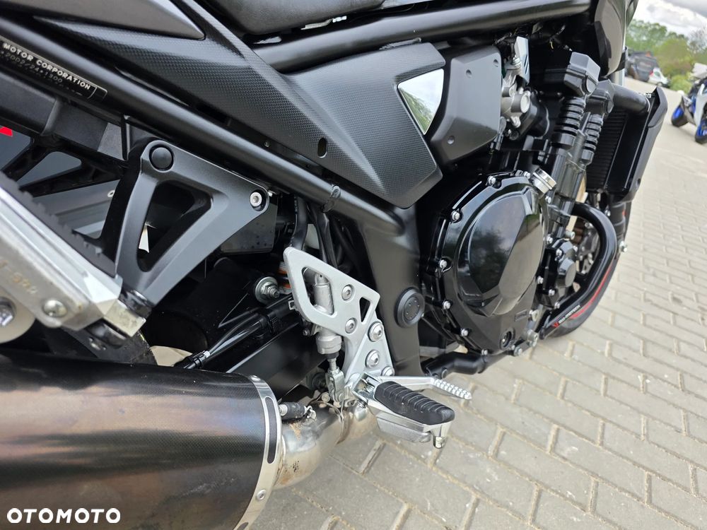 Suzuki Bandit - 30
