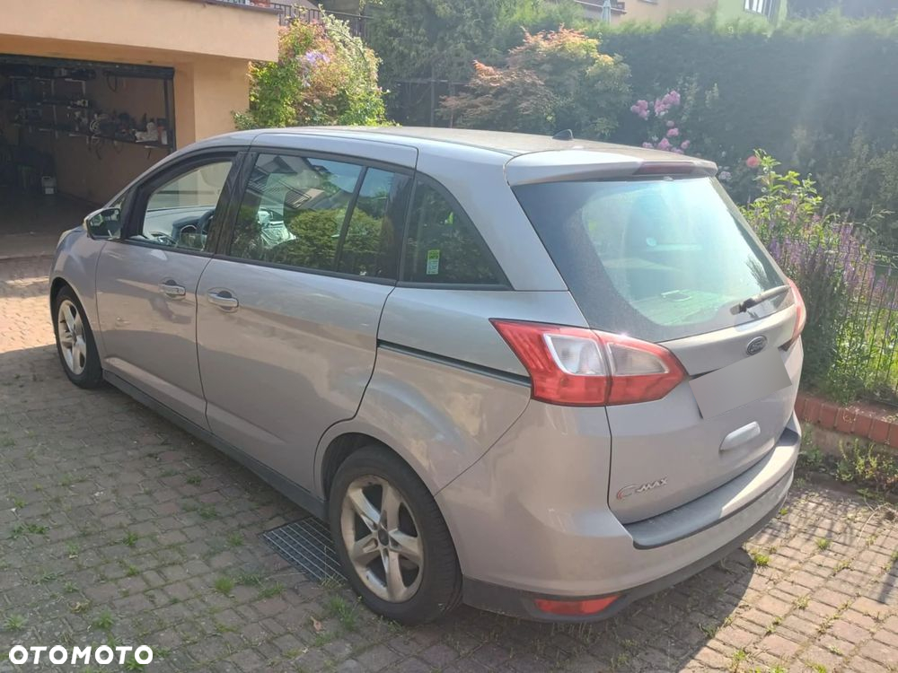 Ford Grand C-MAX - 3