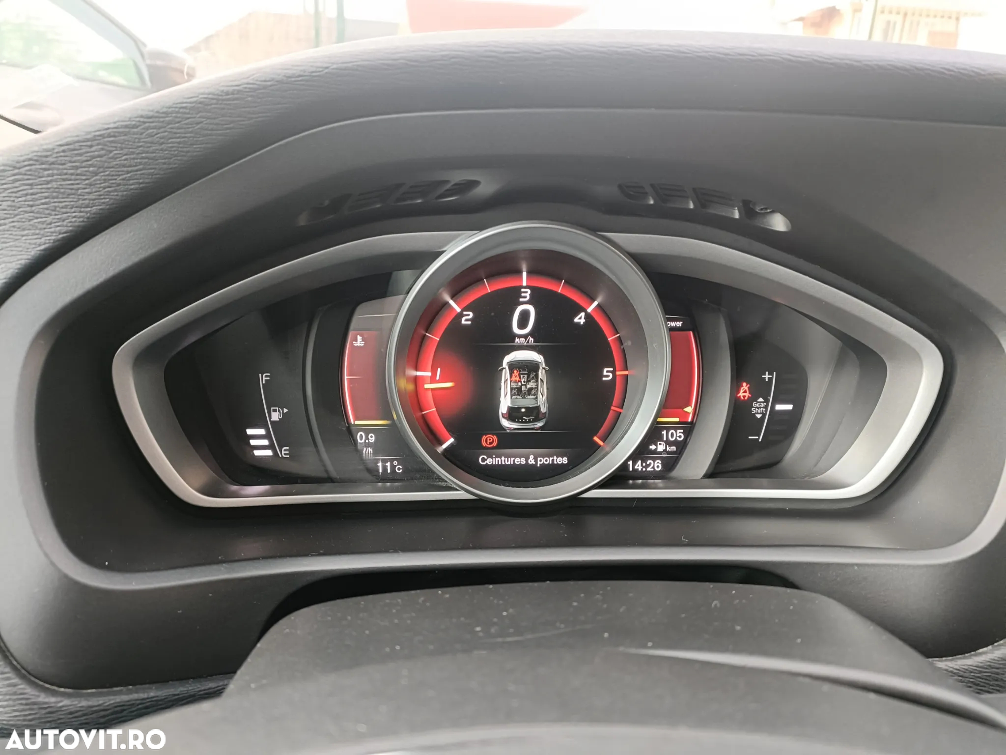 Volvo V40 D2 Momentum - 8