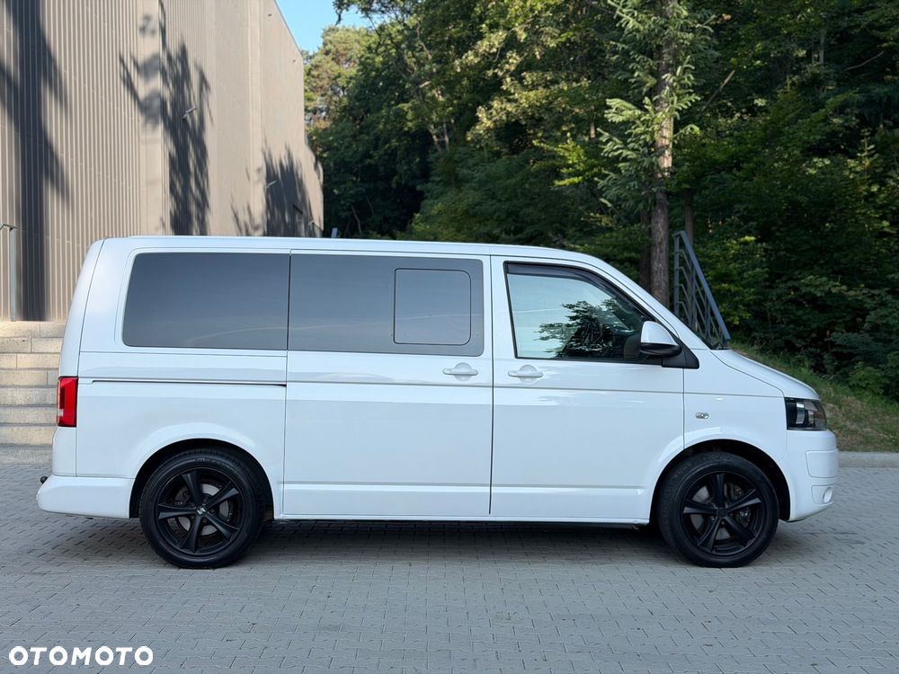 Volkswagen Multivan - 9