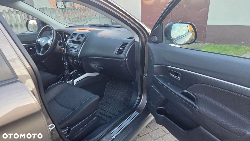 Mitsubishi ASX 1.8 DI-D 2WD Inform - 12