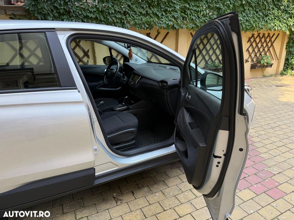 Opel Crossland - 24